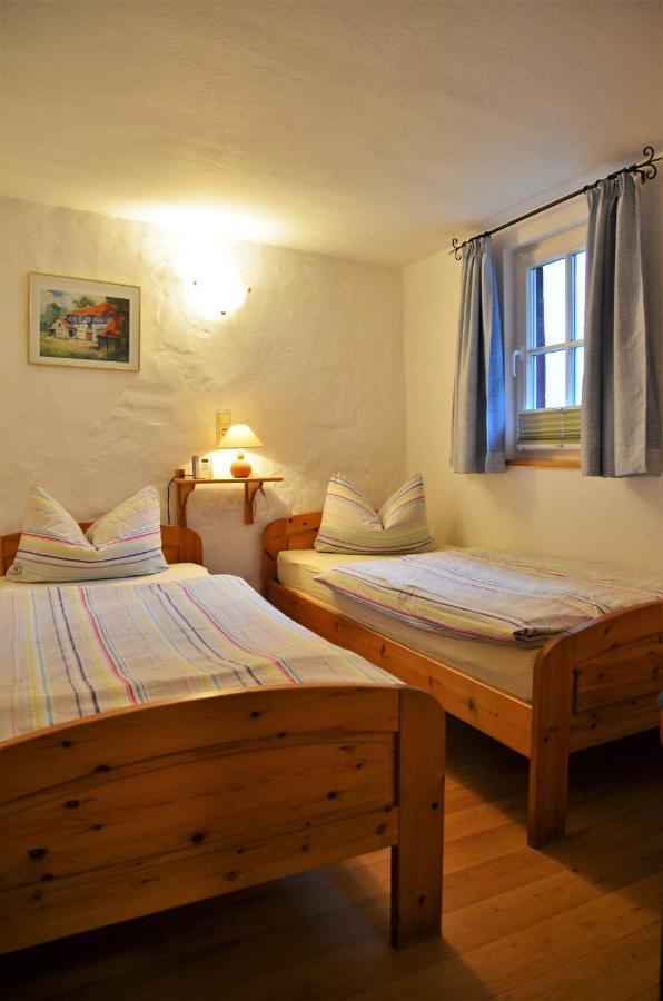 Altes Winzerhaus - Ferienhaus Burgen  Екстер'єр фото